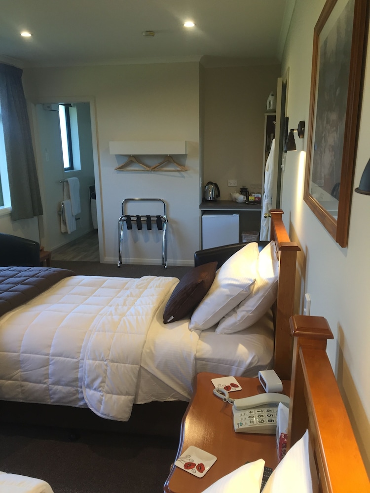 Standard Studio, Non Smoking, Balcony (King Twin Studio) photo 3