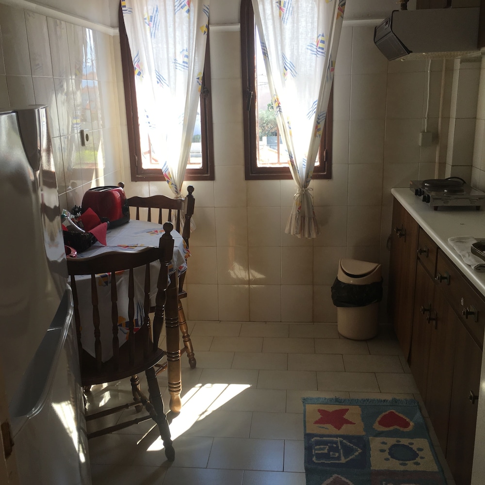 Family Apartment, 2 Bedrooms, Partial Sea View photo 3