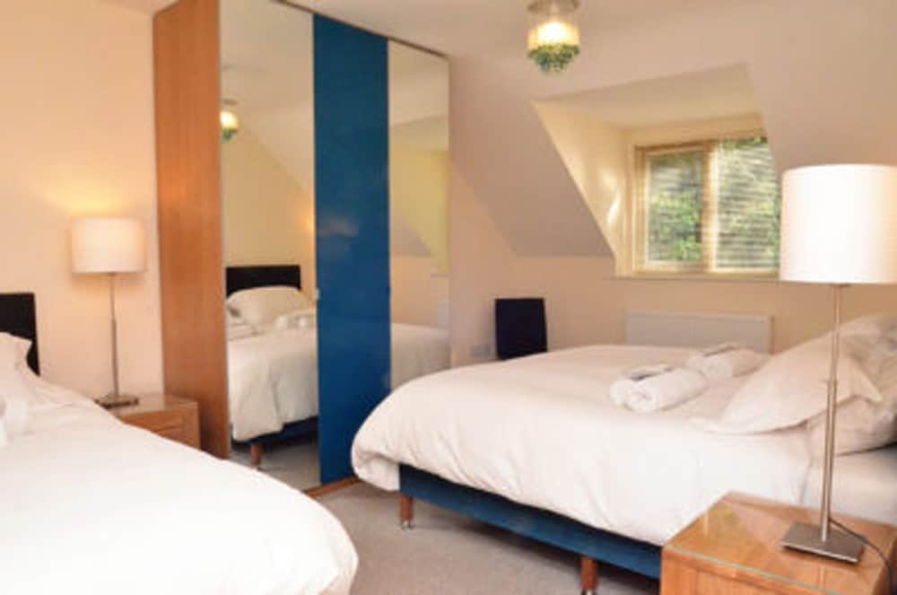 STONY HOUSE 4 BEDROOMS 10 TO 12 GUESTS photo 3