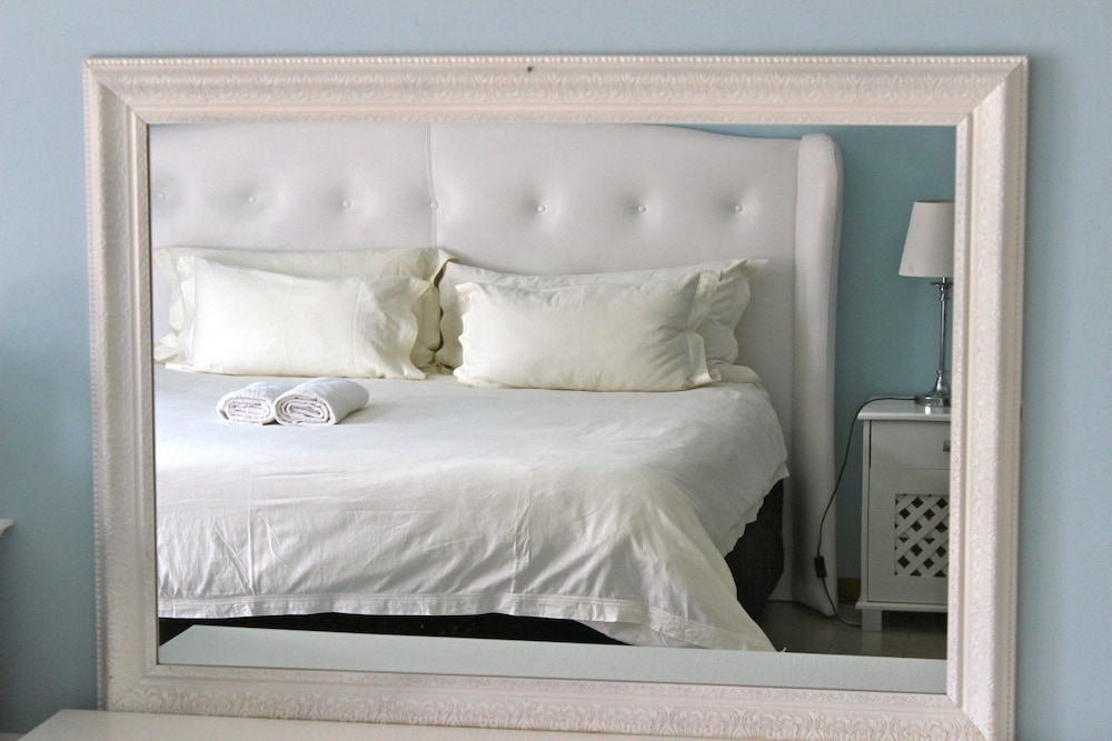 King Room with Balcony photo 2
