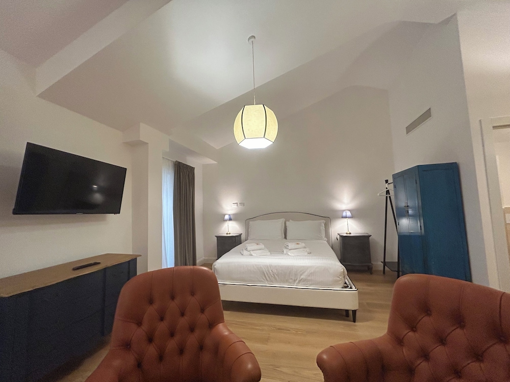 Premium Studio Suite photo 2