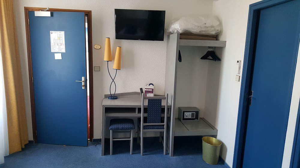 Comfort Twin Room - Photo 3