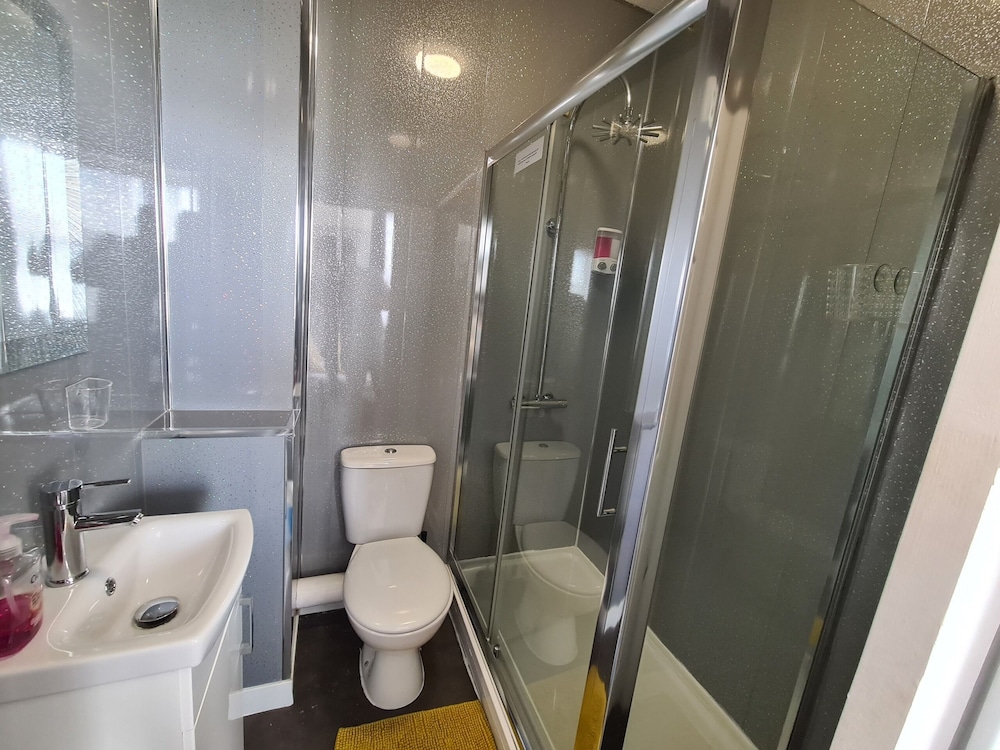 Double Room, Ensuite, Partial Sea View (ROOM ) photo 3
