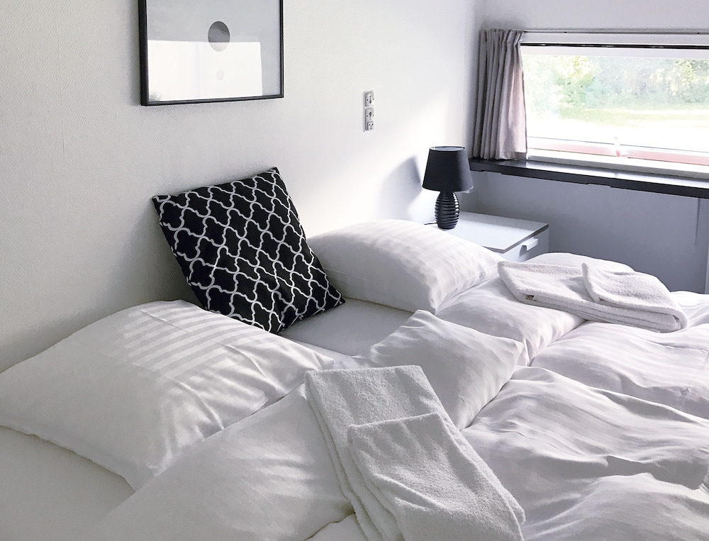 Deluxe Double Room, Private Bathroom