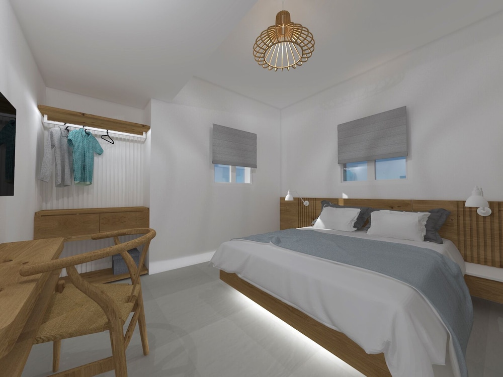 Grand Family Suite with Private Pool - Photo 1