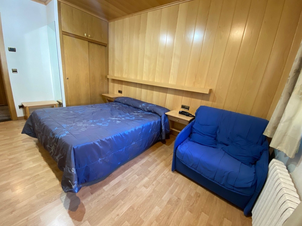 Triple Room - Photo 3