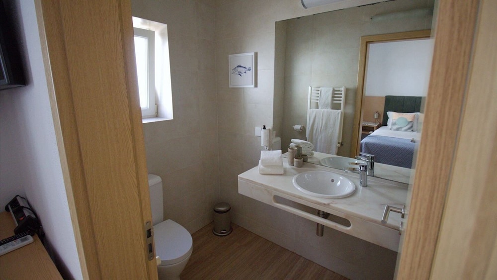 Standard Double or Twin Room photo 3