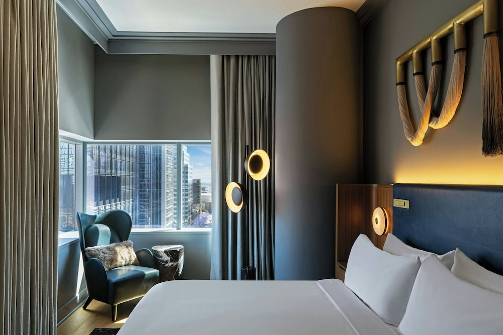 Premier Suite, 2 Bedrooms, City View, Corner photo 3