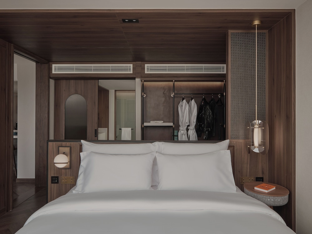 Executive Suite photo 3