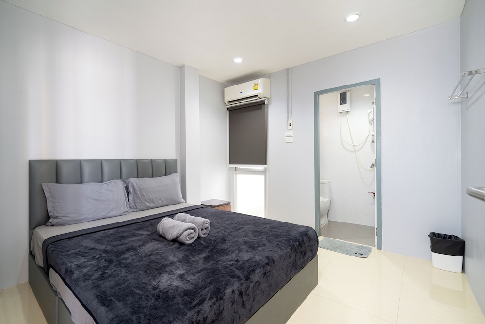 Double Room with Private Bathroom photo 1