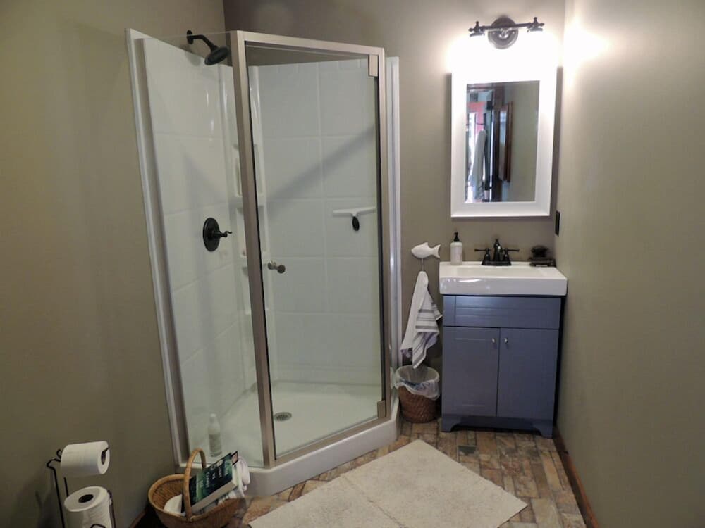 Panoramic Cottage, 1 Queen Bed, Accessible, River View photo 3