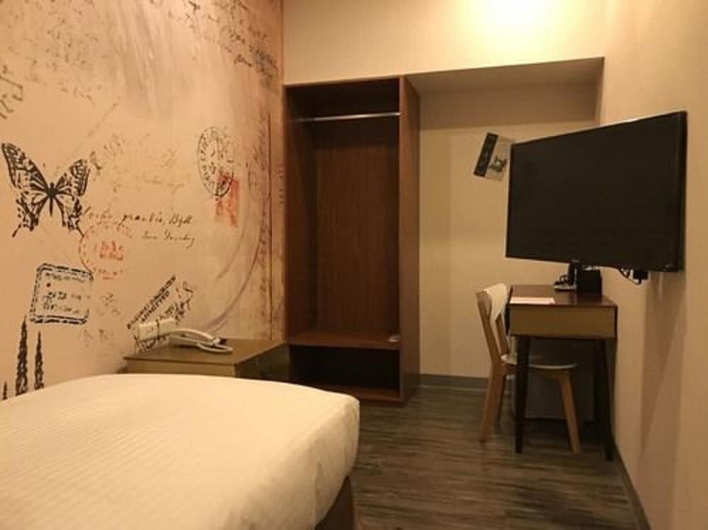 Basic Single Room, 1 Twin Bed photo 2