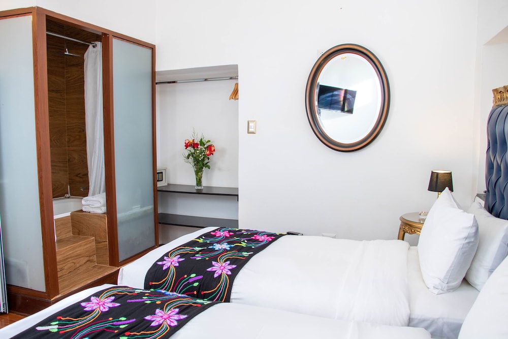 Superior Double or Twin Room photo 3