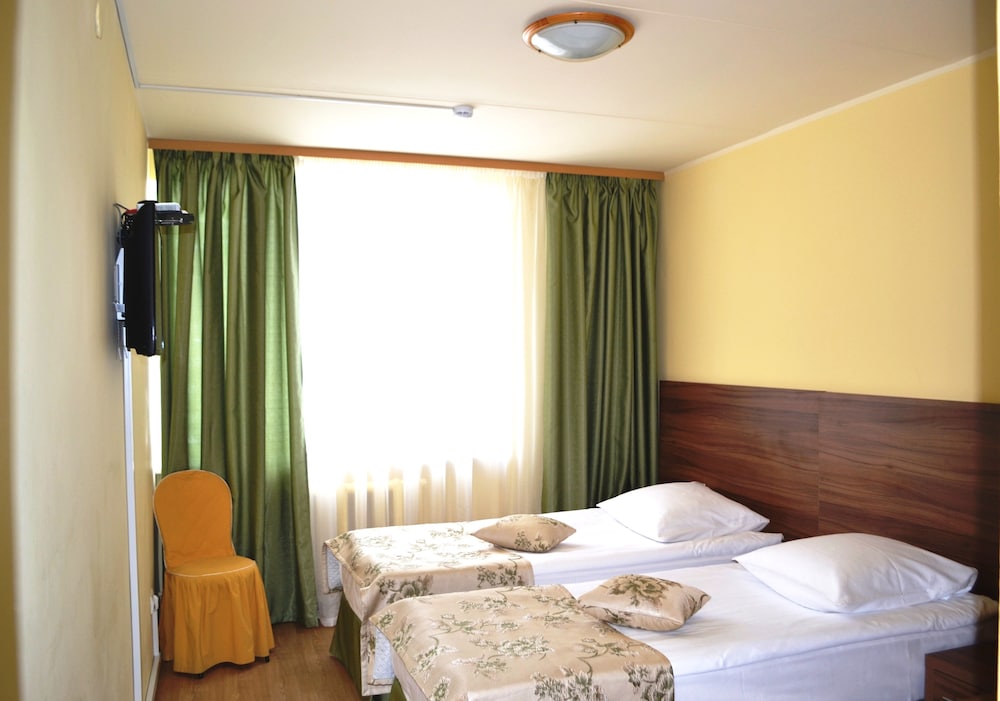 Standard Double or Twin Room photo 3