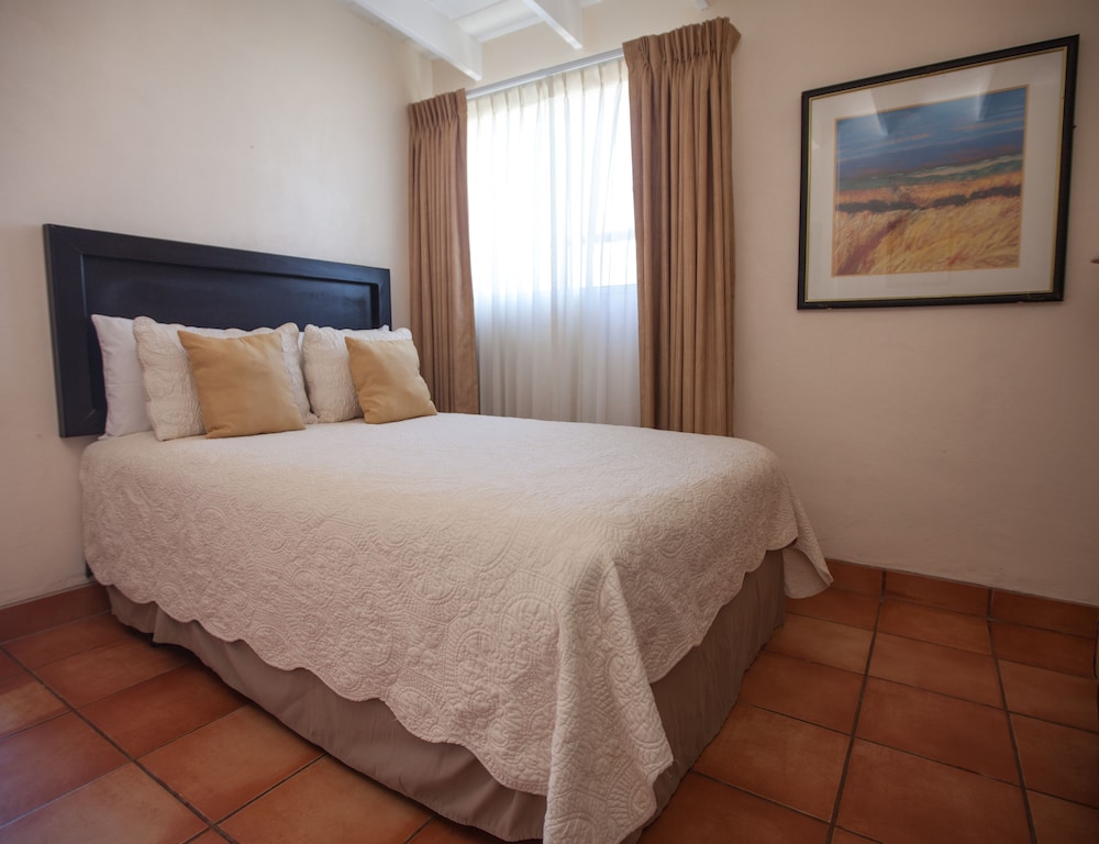 Family Room, 1 Bedroom, Accessible, Garden View