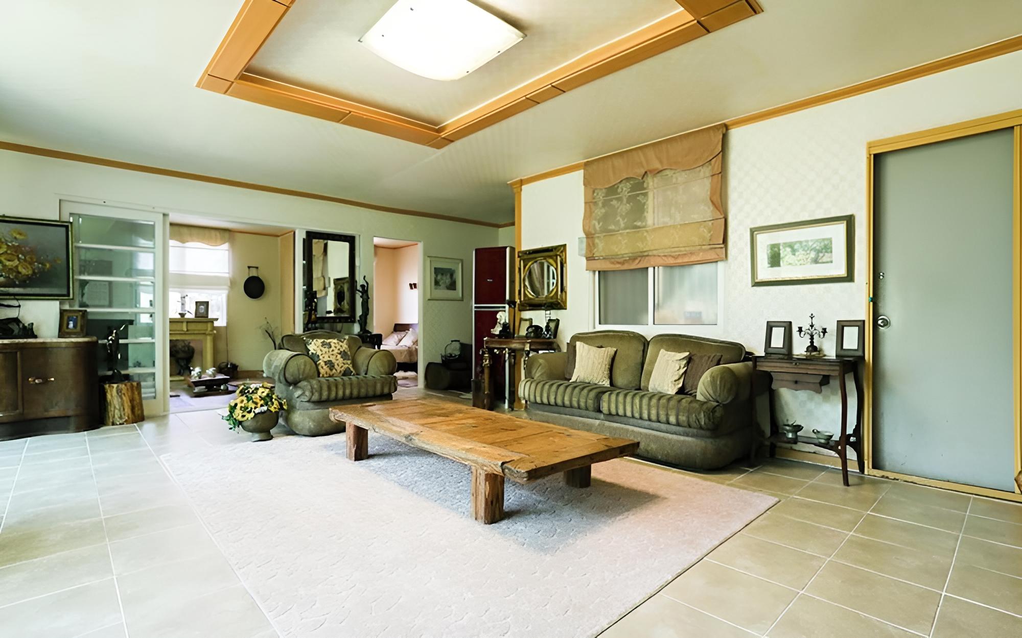 Room (Romi (Unshared House)) photo 3
