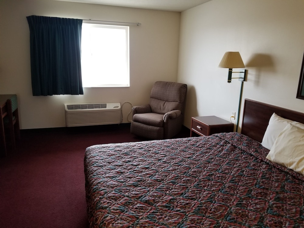 Standard Room, 1 King Bed With Sofa Bed, Non Smoking - Photo 8