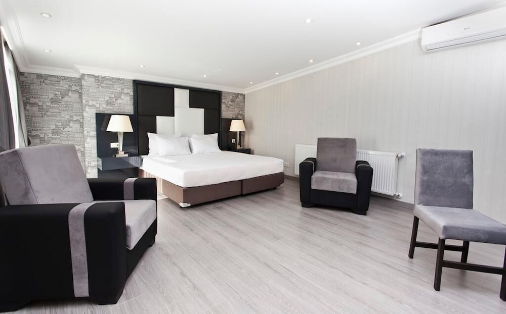 Standard Room photo 2
