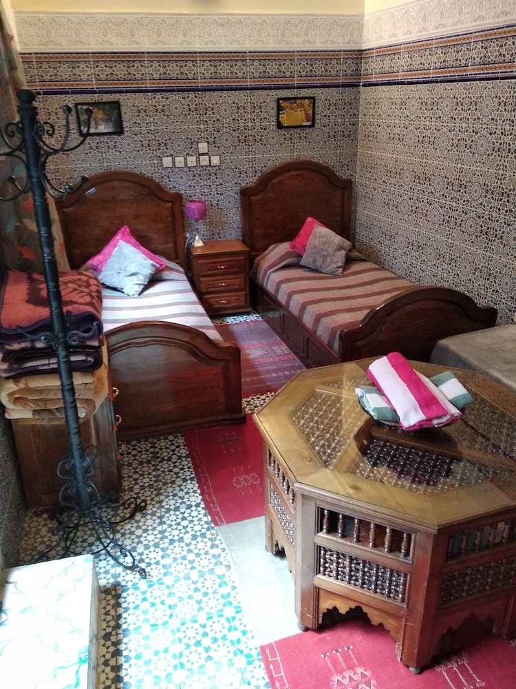 Royal Twin Room, Non Smoking photo 2