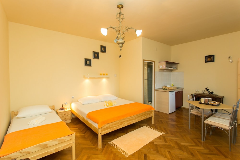 Triple Room, Ground Floor photo 1