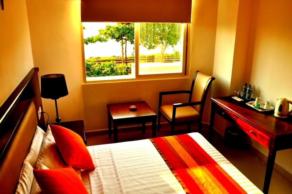 City AC Room photo 2