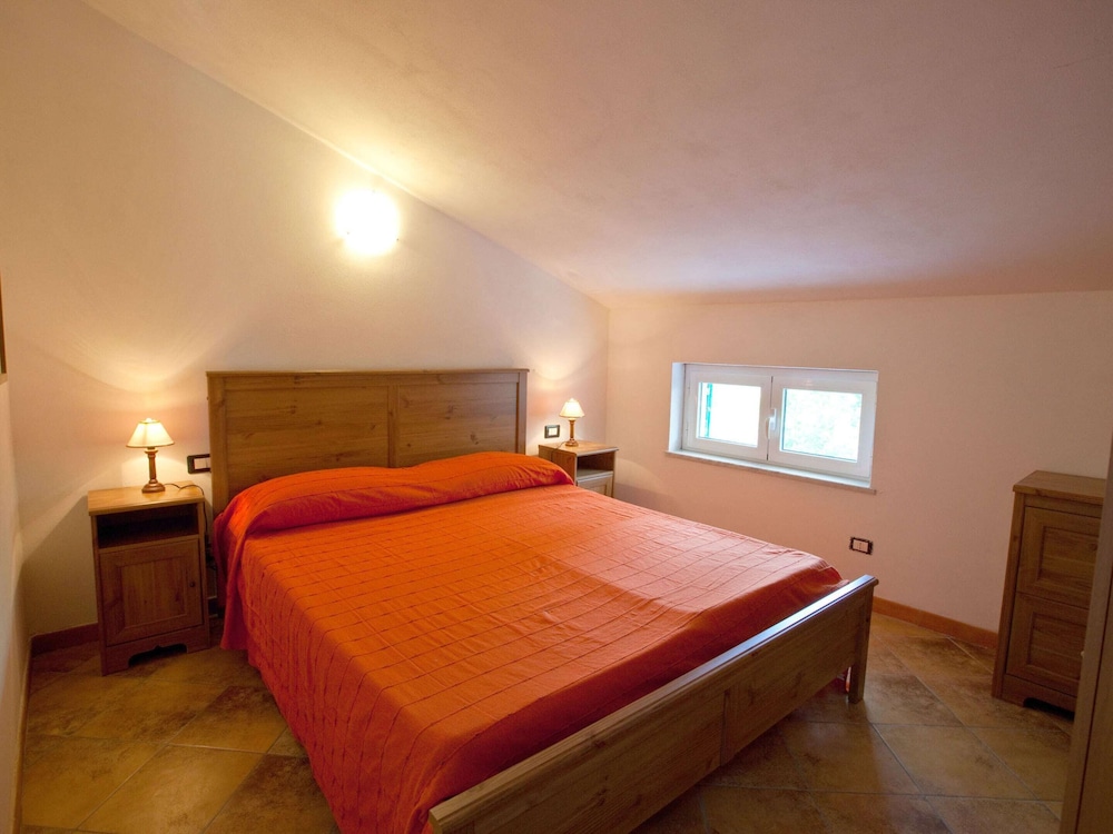 Classic House, Multiple Bedrooms photo 1