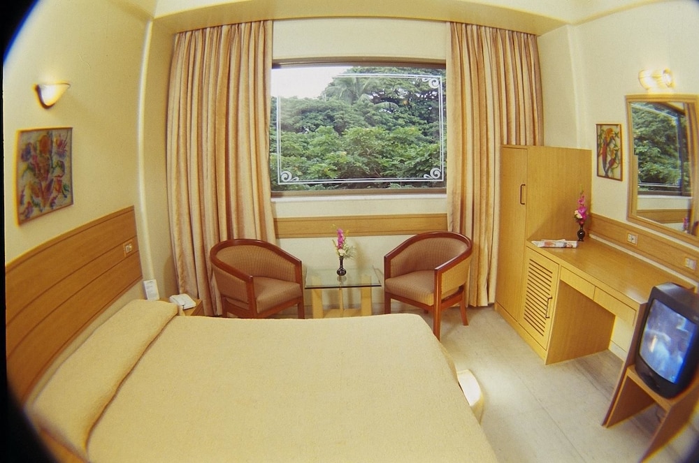 Deluxe Room, Courtyard View