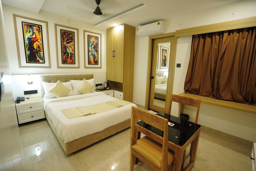 Classic Room, City View