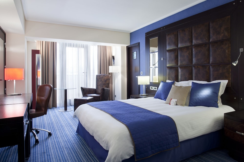 Premium Room, 1 King Bed, Non Smoking