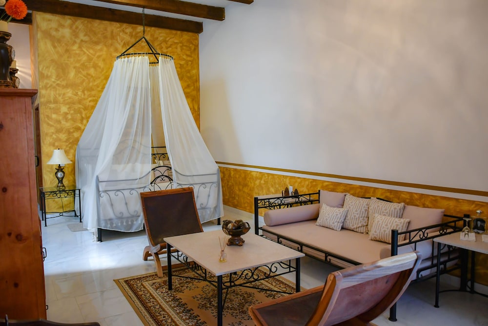 Honeymoon Room