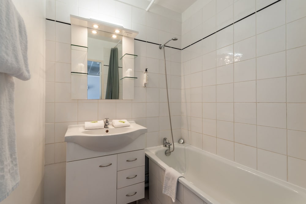 Apartment, Terrace - Photo 9