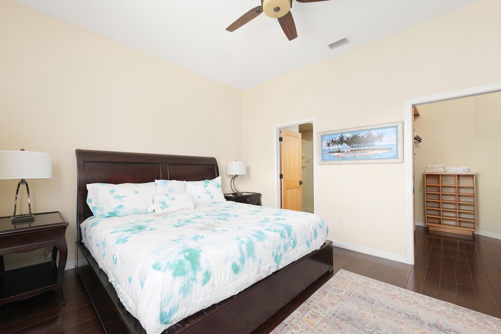 House, Multiple Beds, Jetted Tub, Pool View (Luxury Palm) photo 1