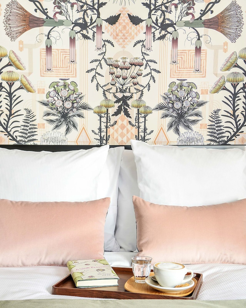 Room, 1 Queen Bed (Cosy) - Photo 7