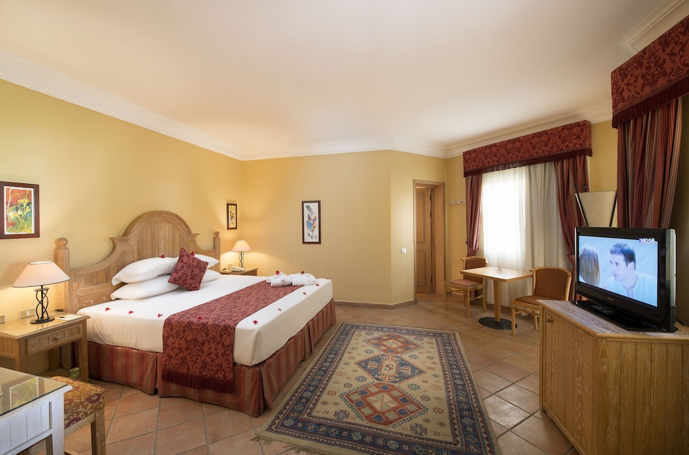 Executive Suite - Photo 1