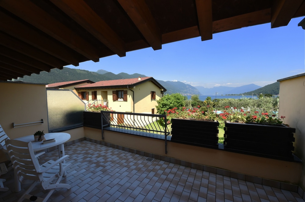 Double Room, Terrace, Lake View - Photo 1