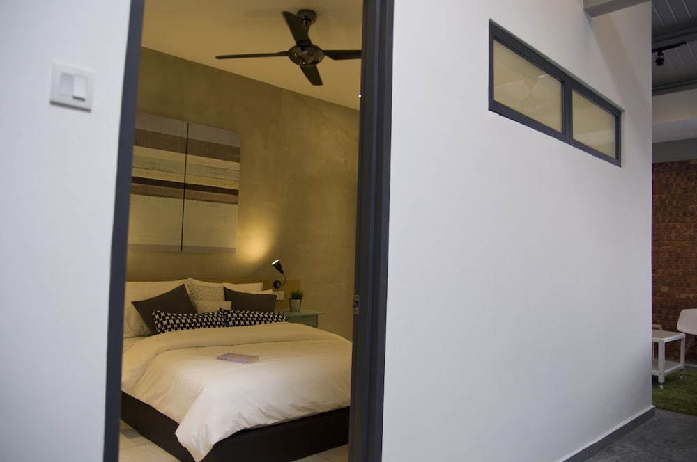 House, 3 Bedrooms photo 3