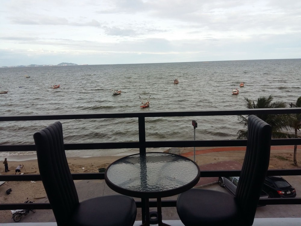 Deluxe Double Room With Sea View photo 3