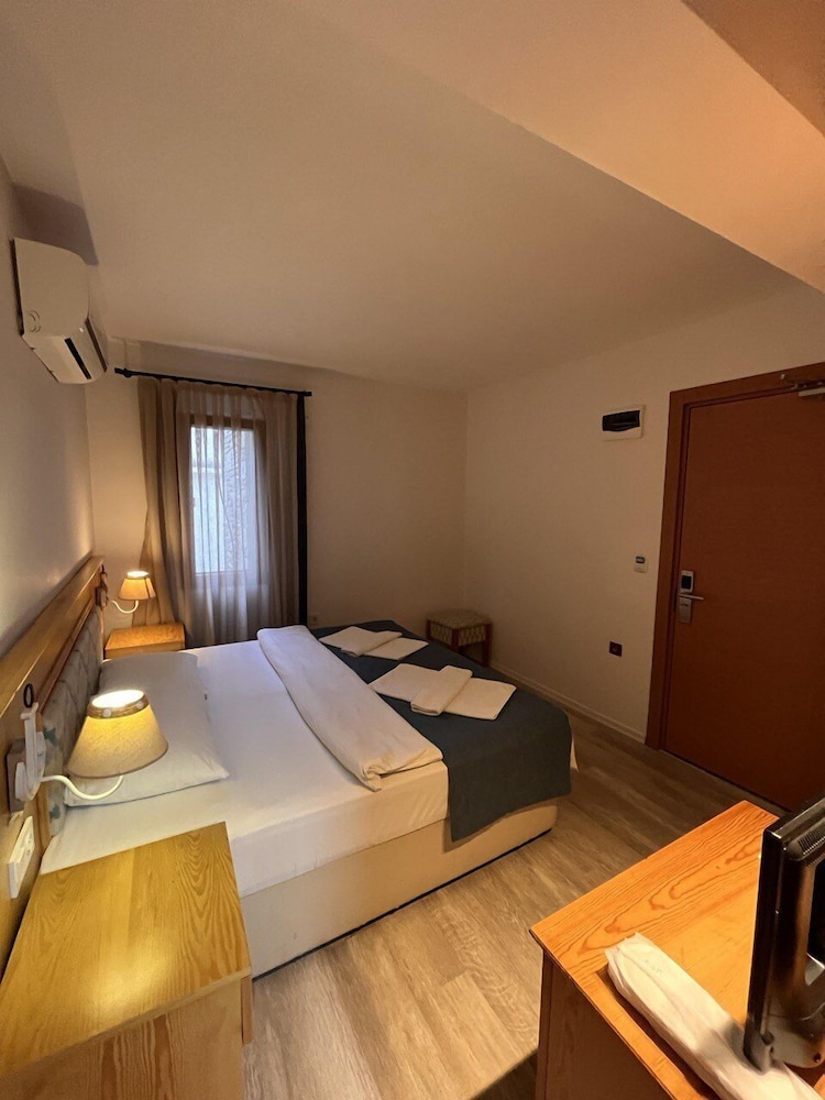 Economy Room photo 3