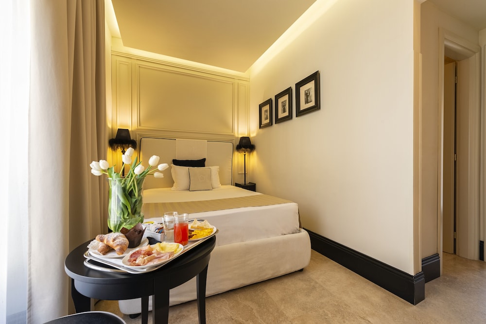 Basic Double Room photo 2