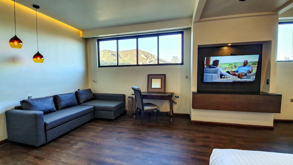 Presidential Suite, 1 Bedroom photo 2