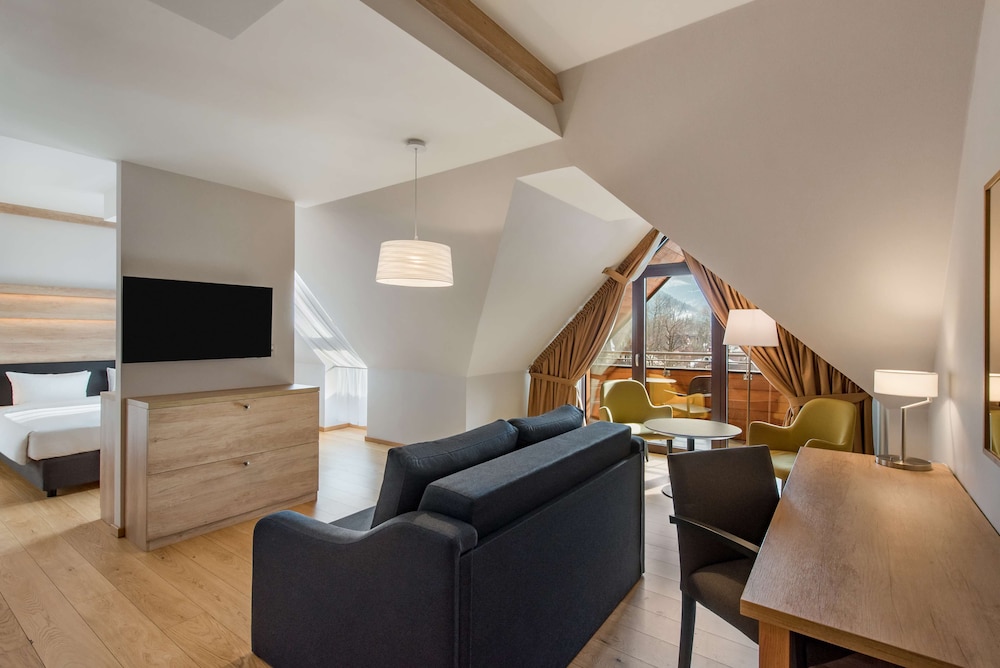 Junior Suite, Mountain View photo 3