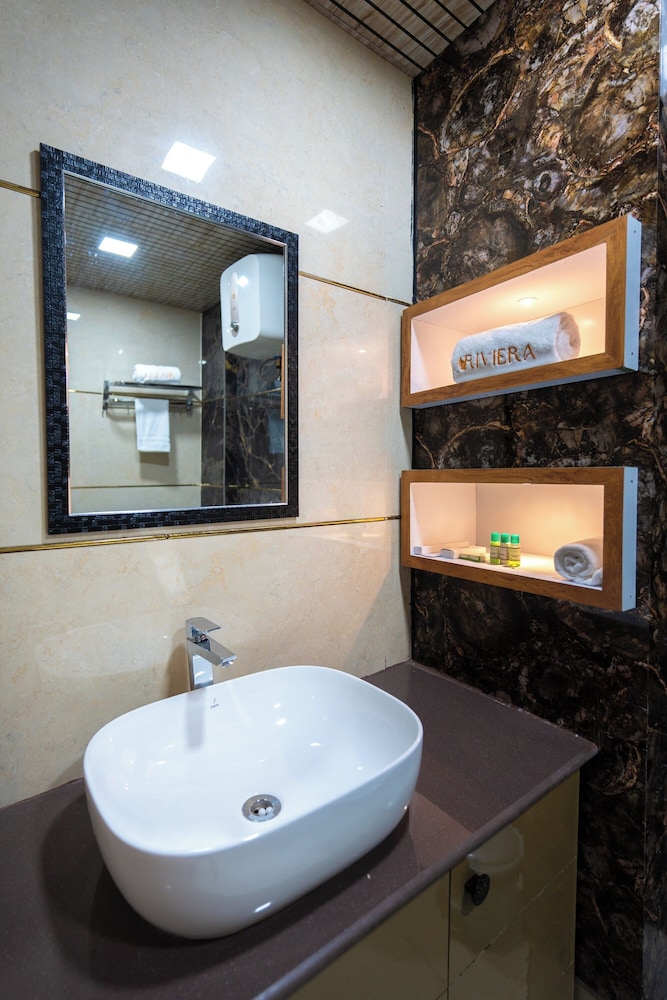 Superior Room - Photo 7