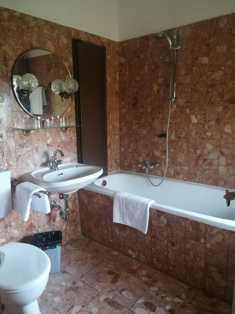 Standard Single Room, 1 Twin Bed photo 3
