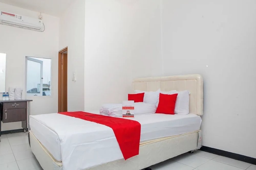 Deluxe Room - Photo 3