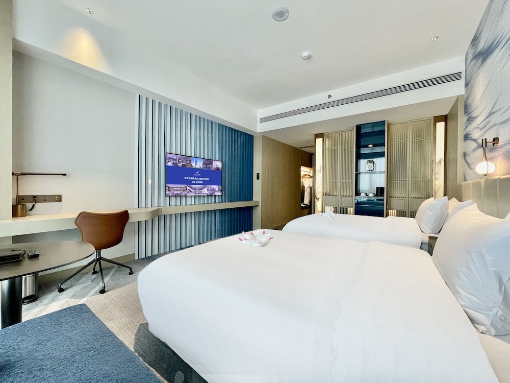 Design Room, 2 Double Beds photo 1