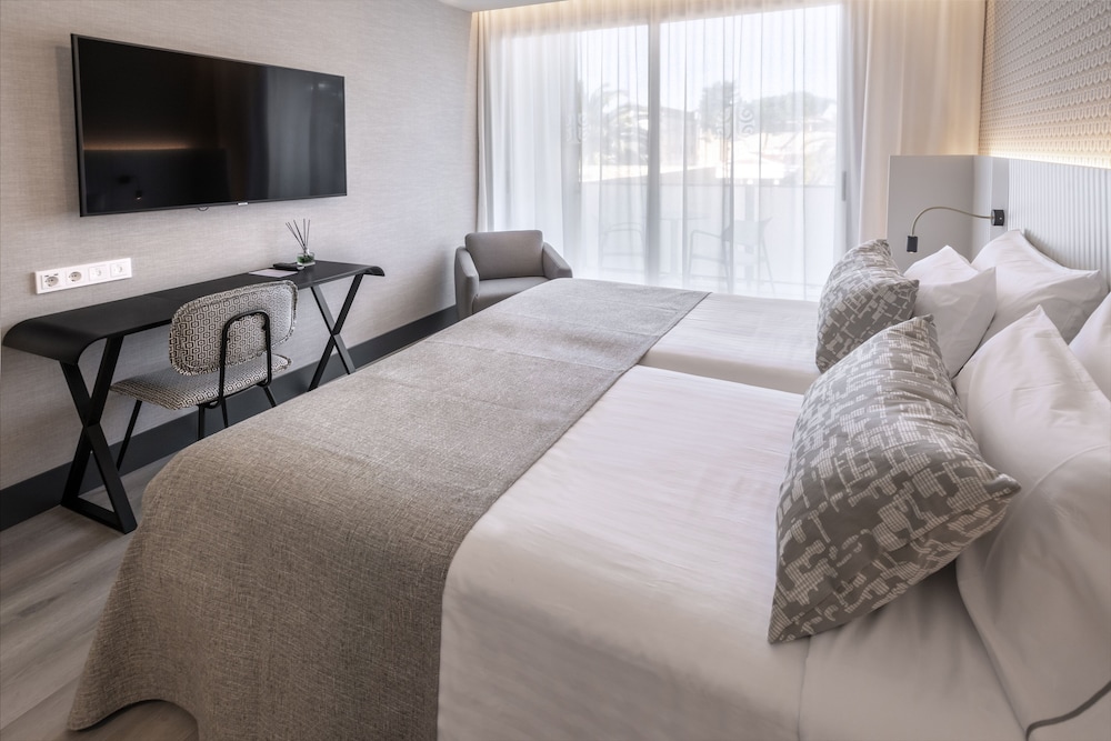Executive Room - Photo 2