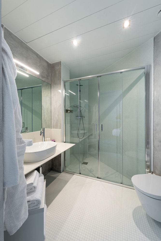 Superior Studio Suite - Photo 4