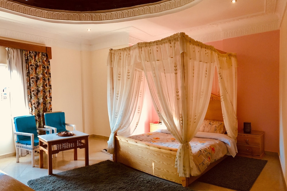 Alf Leila wa Leila Luxury Suite photo 1