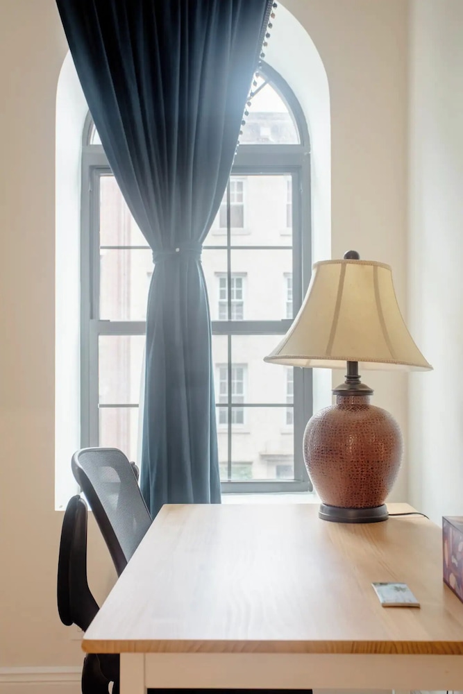 Grand Room, Non Smoking, City View photo 3
