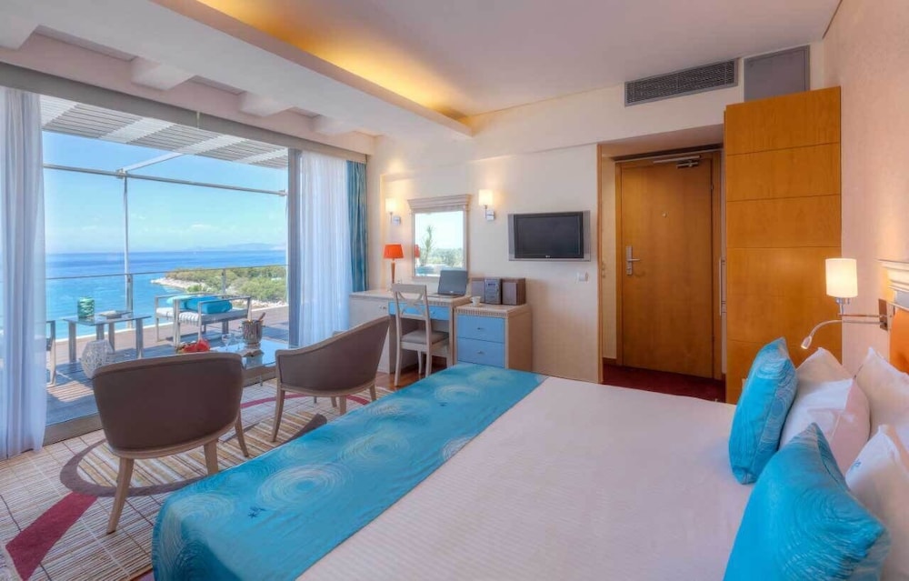 Junior Room, Sea View